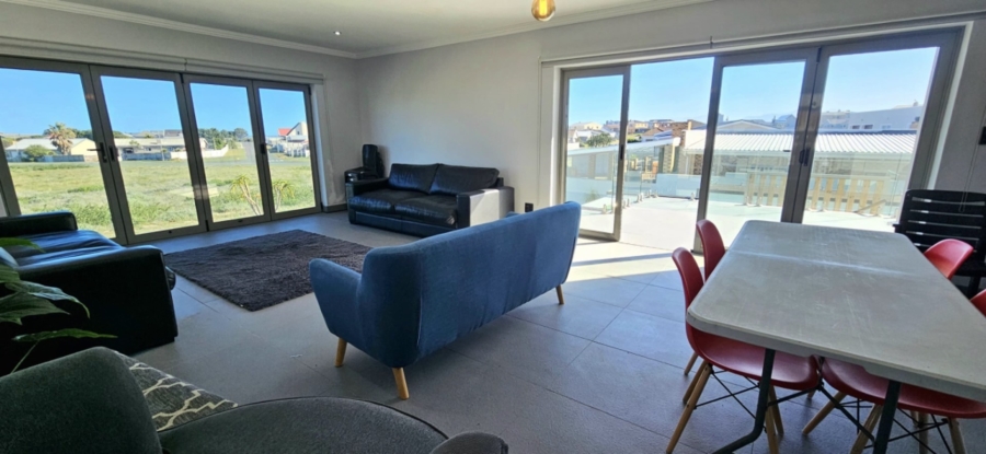7 Bedroom Property for Sale in Gansbaai Central Western Cape
